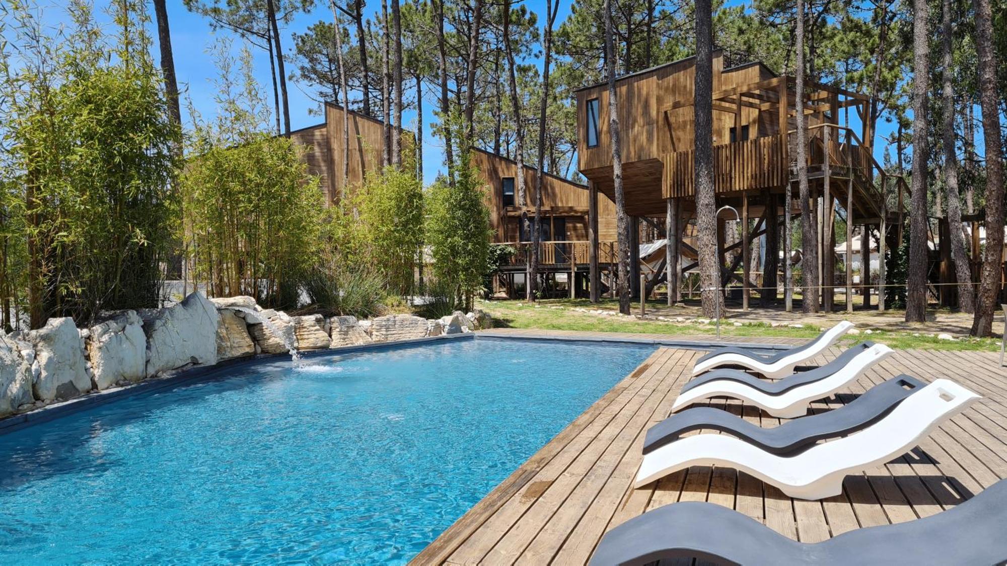Bukubaki Eco Surf Hotel Ferrel  Exterior photo